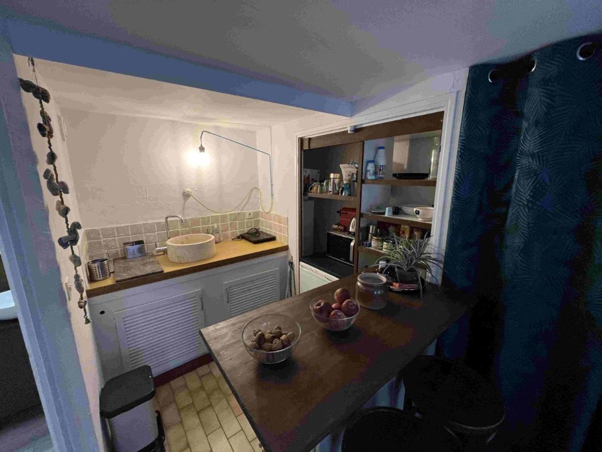 Studio Avec Terrasse Sur Cour, Authentique, Calme Avignon Extérieur photo